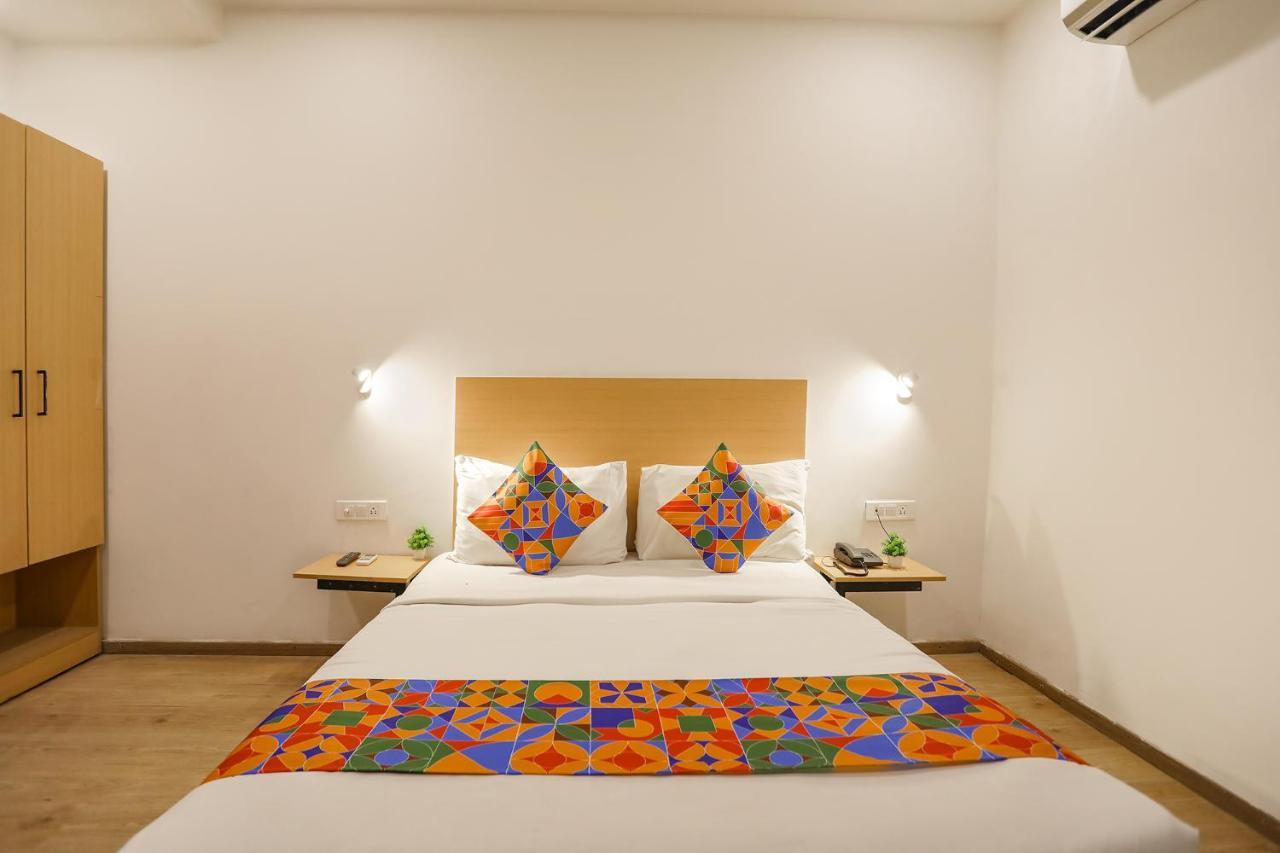 Fabhotel Golden World غازي أباد المظهر الخارجي الصورة