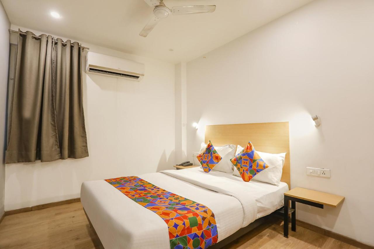 Fabhotel Golden World غازي أباد المظهر الخارجي الصورة